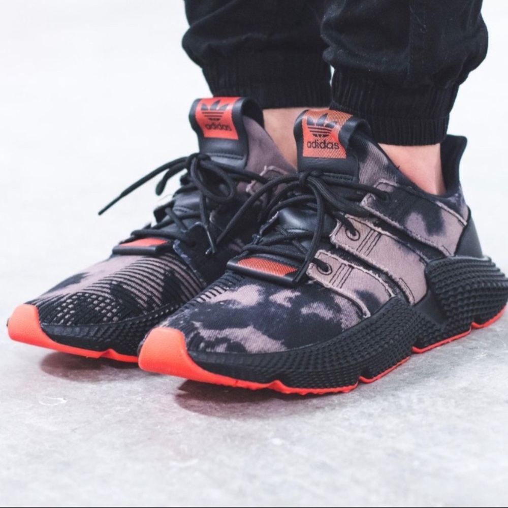 SOLD Adidas Prophere Running Shoe Core Black/Solar - Picture 2 of 3
